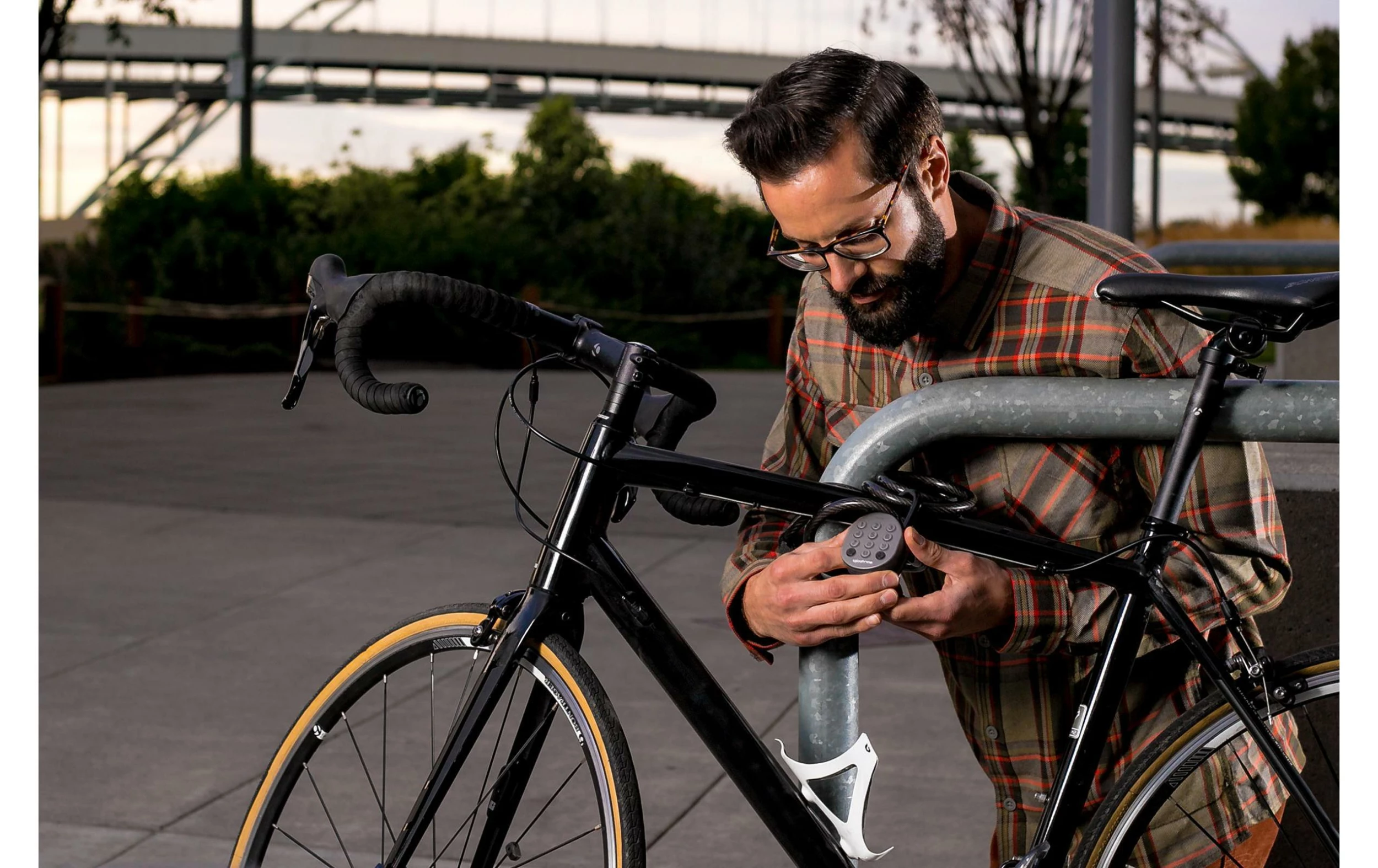 Igloohome Serrure De Sécurité Padlock Gris Inox/Plastique - Protection D'objets De Valeur – Image 3