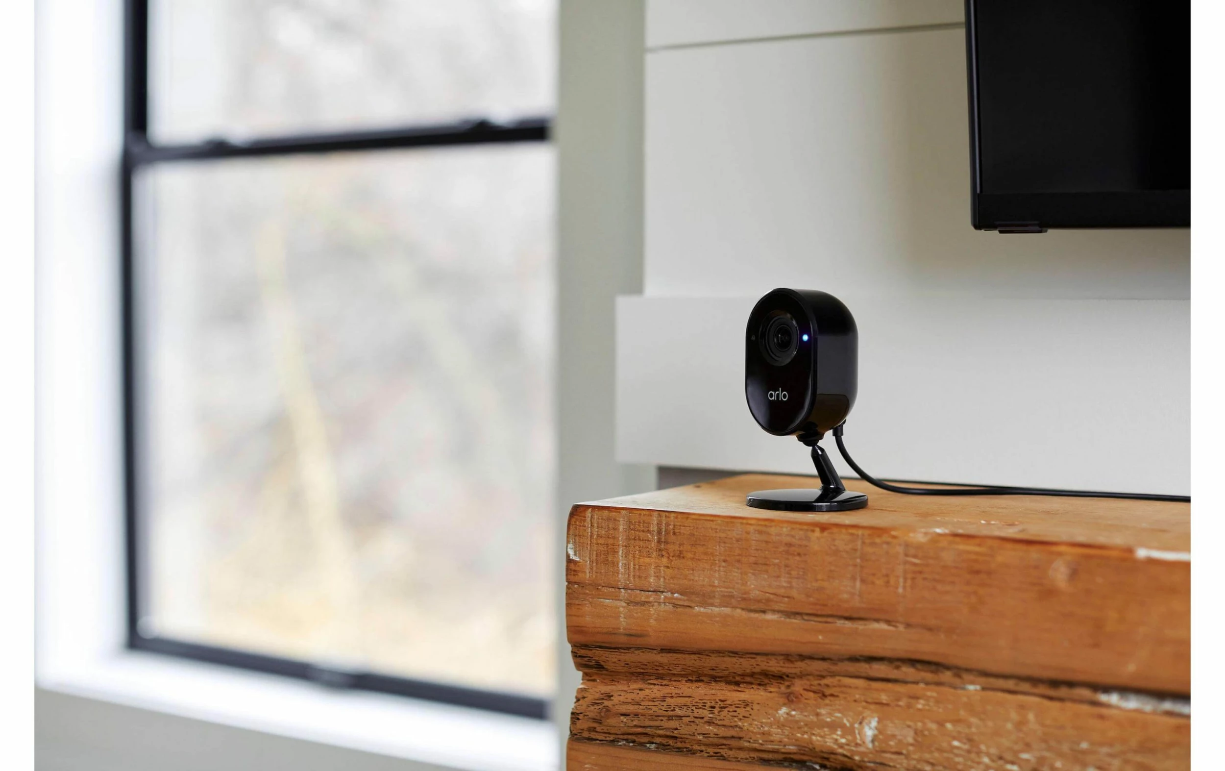 Arlo Caméra Réseau Essential Indoor - Camera Surveillance 2 Arlo Caméra Réseau Essential Indoor - Camera Surveillance – Image 2