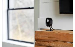 Arlo Caméra Réseau Essential Indoor - Camera Surveillance 5 Arlo Caméra Réseau Essential Indoor - Camera Surveillance -Nuki Shop unnamed file 3319 scaled